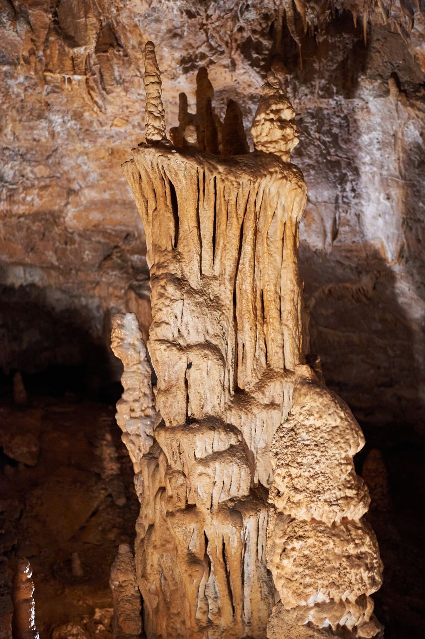 Monuments Grottes des Moidons BI-0336